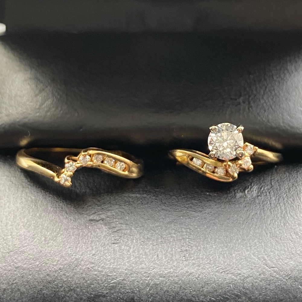 🌴 14-K Gold Wedding Band Set - Picture 12 of 14